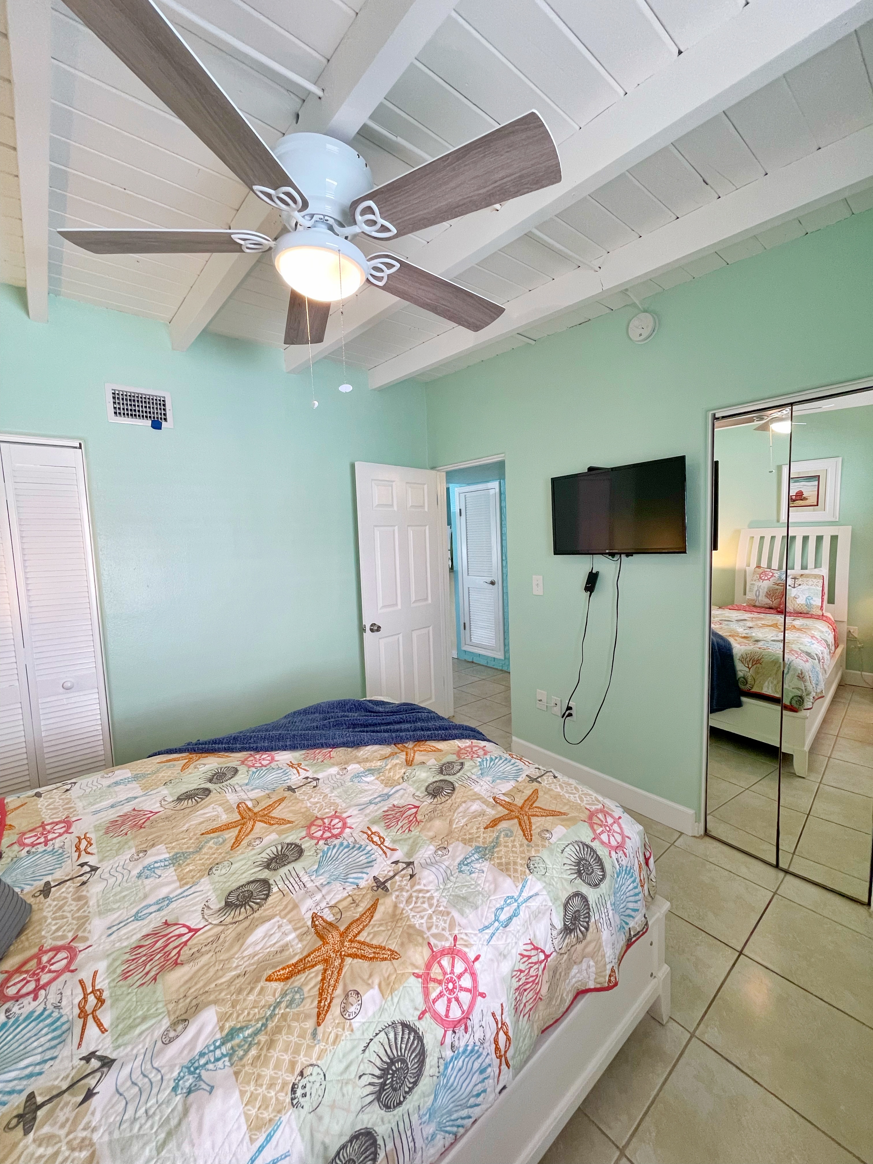 Cottage 101 interior photo